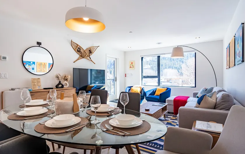 Rocky Ridge Getaway - Modern Getaway in Revelstoke - Image 1