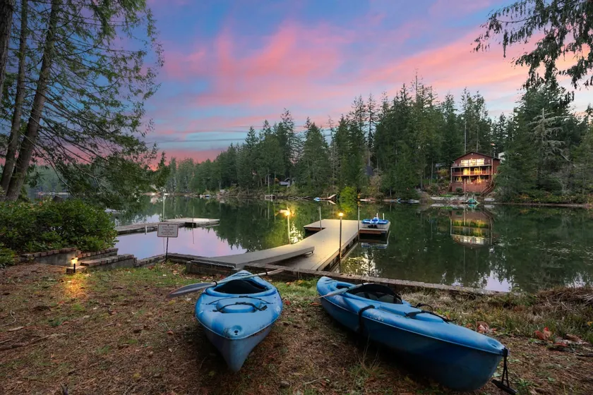 Take a Break at Wye Lake - 2 BR Lakefront Cabin - Image 1
