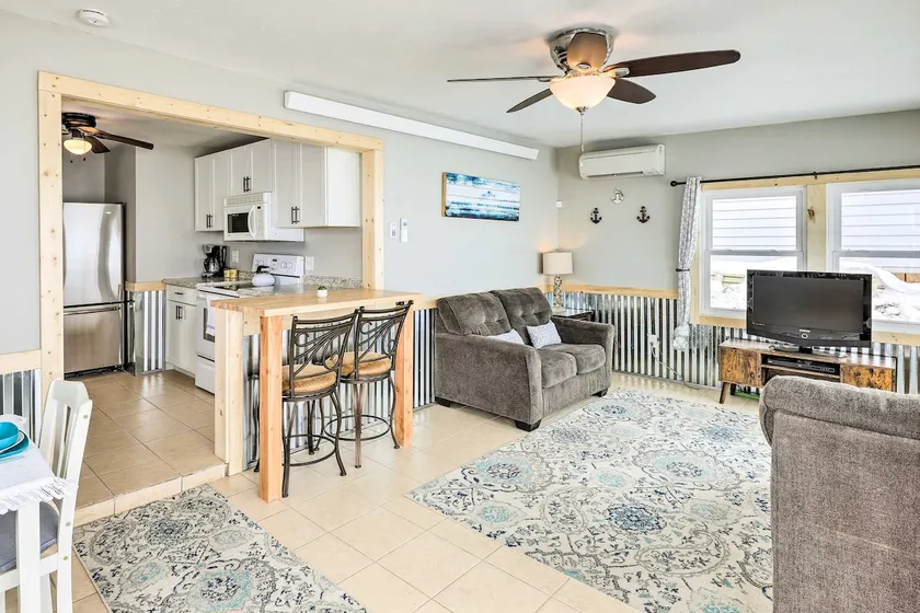 Lakefront Retreat w/ Fire Pit & Dock in Castlewood - Image 1