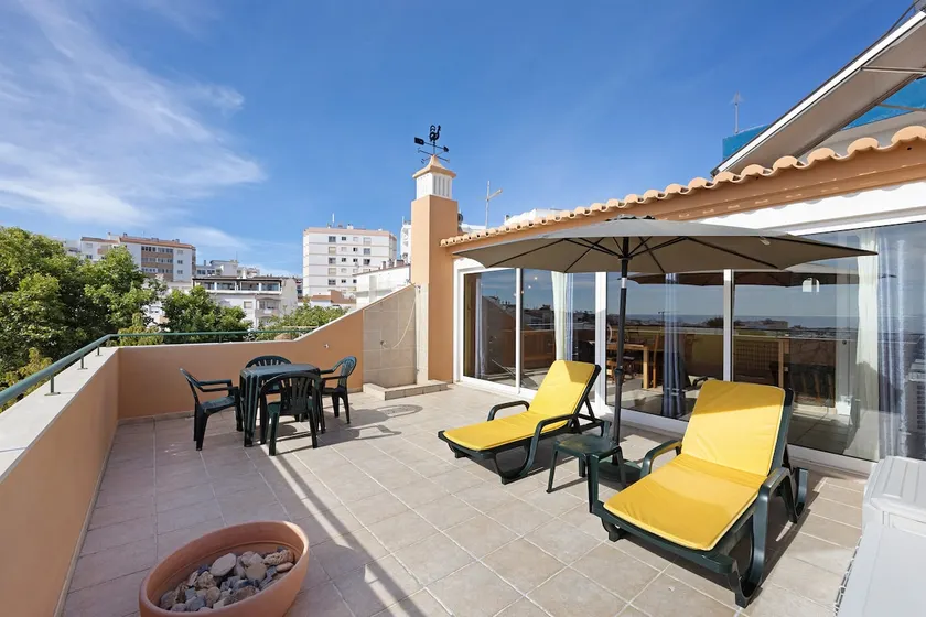 Friendly House - Image 1