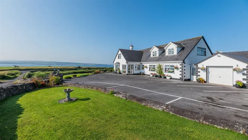 Sea Haven B&B - Image 1