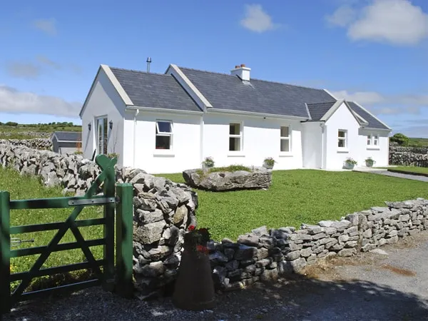 Dolmen Cottage - Image 1