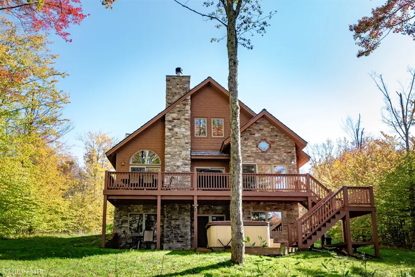 Bear`s Den - Air Conditioning, Hot Tub, Pool Table - Image 1
