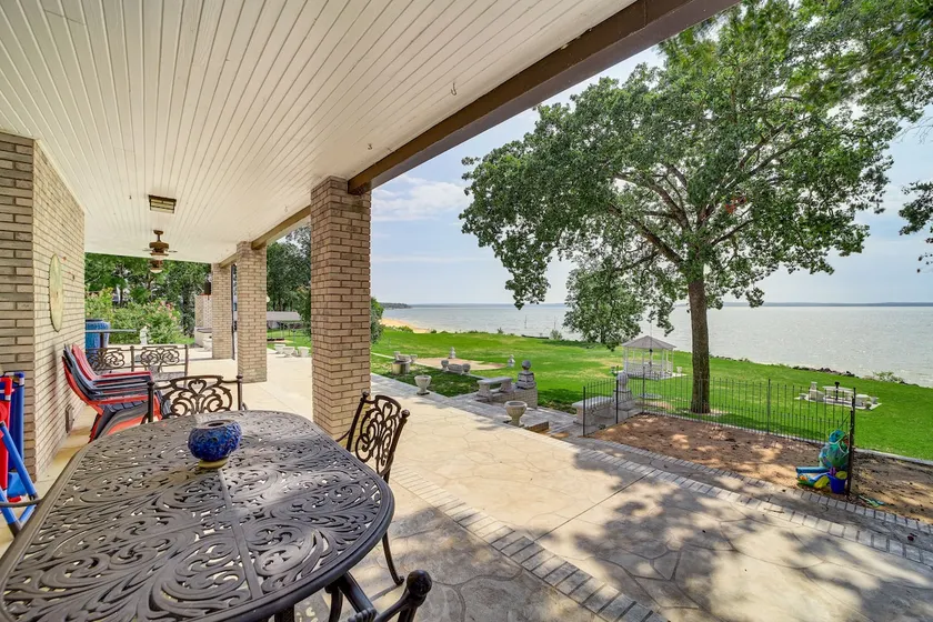 Lakefront Eufaula Escape w/ Dock + Private Beach! - Image 1