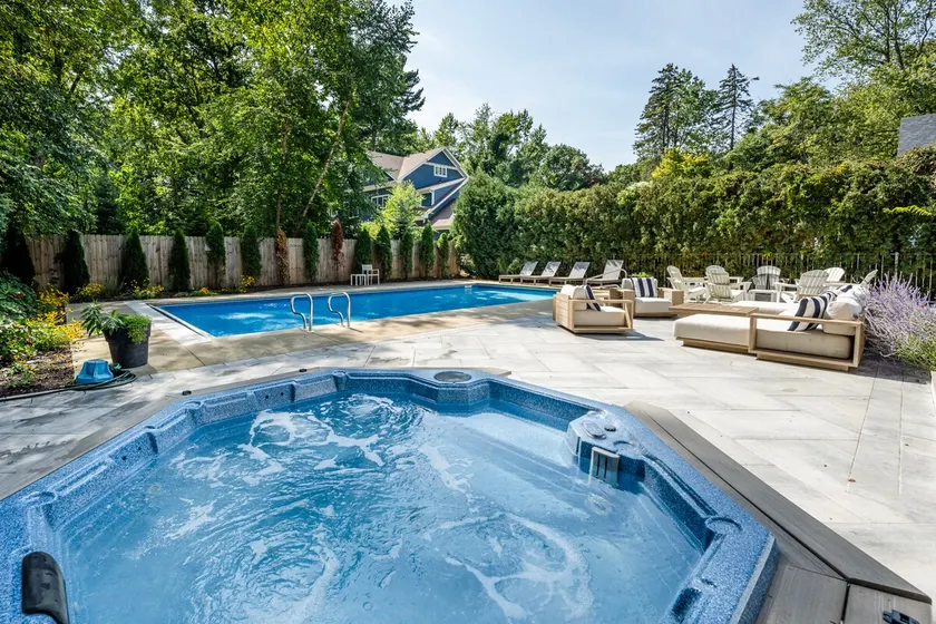 2027 OPEN! Union Pier Home With Pool and Hot Tub! Close To Private Beach! - Image 1