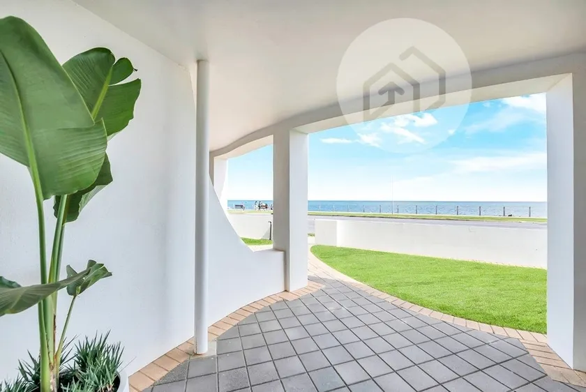 The Seaview | Seaside Apartment - Image 1