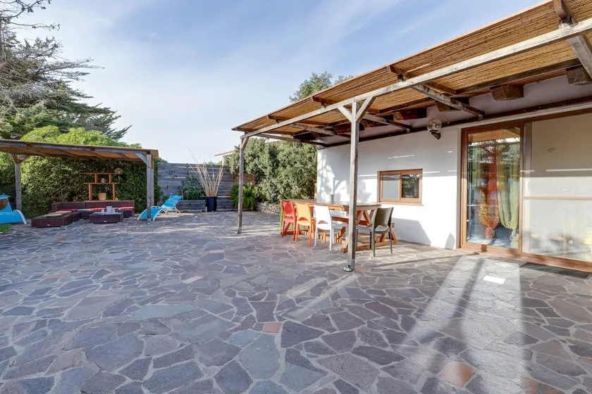 Samarighouse - Image 1