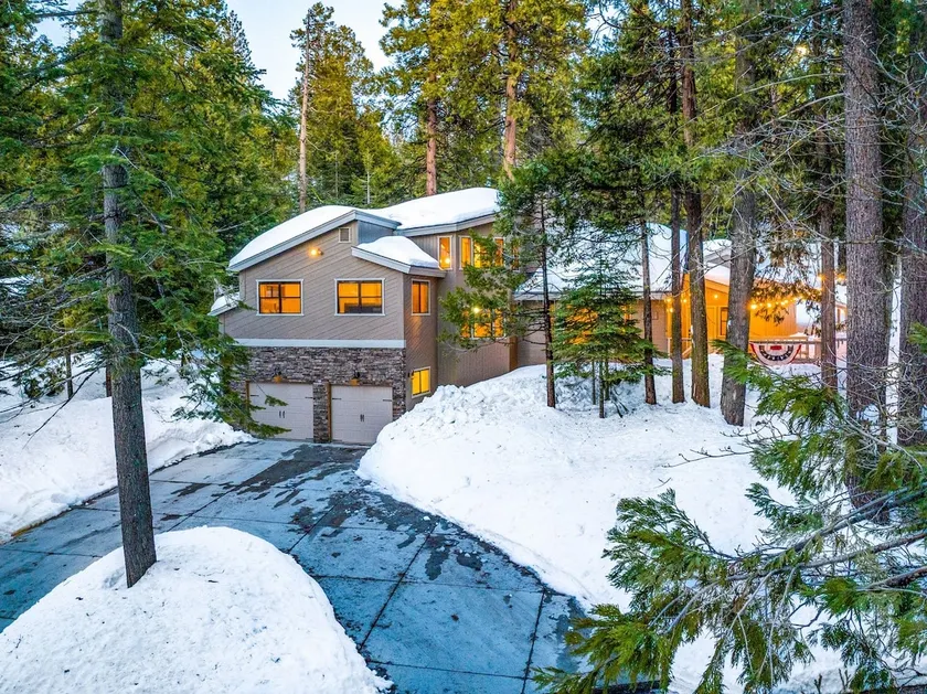 Meadowridge Escape - Luxury Home I AC I Pond - Image 1