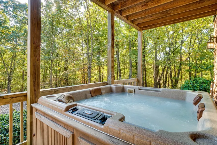 Family Getaway: Georgia Cabin w/ Outdoor Hot Tub - Image 1