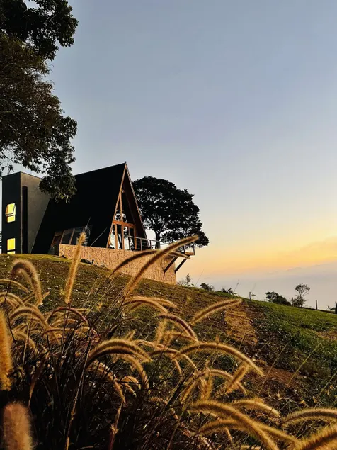 Arandu Cabin - A cabin above the clouds - Image 1