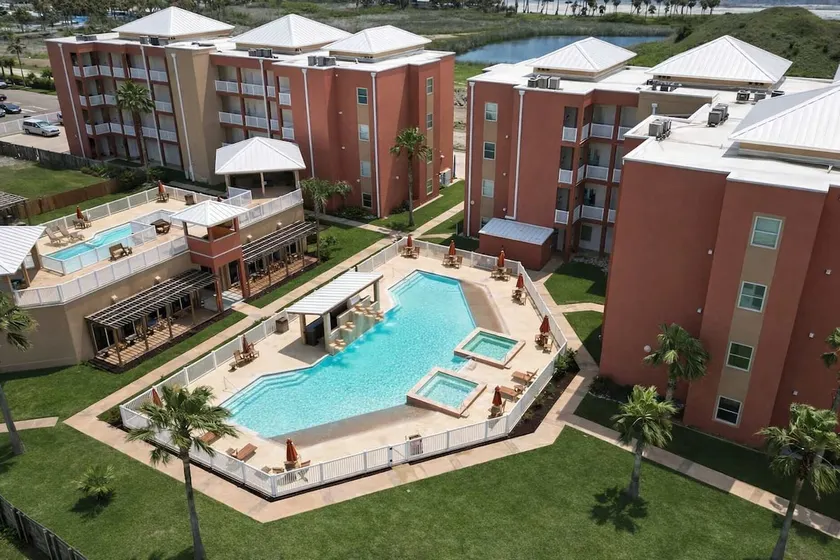 Appartement de vacances avec piscine et jacuzzi - Image 1