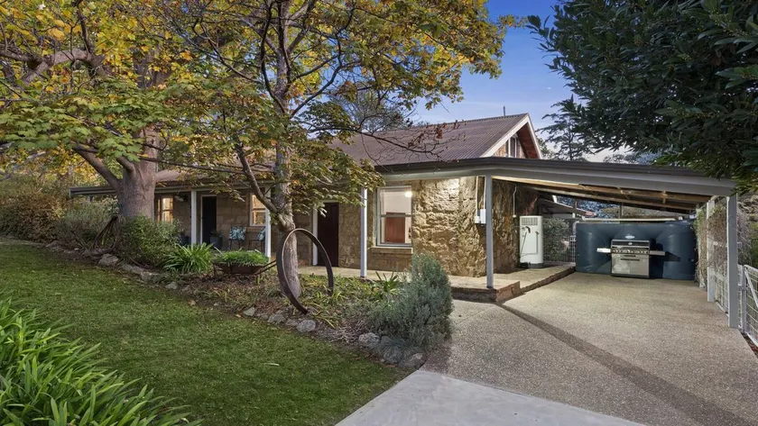 Granite Cottage - Image 1