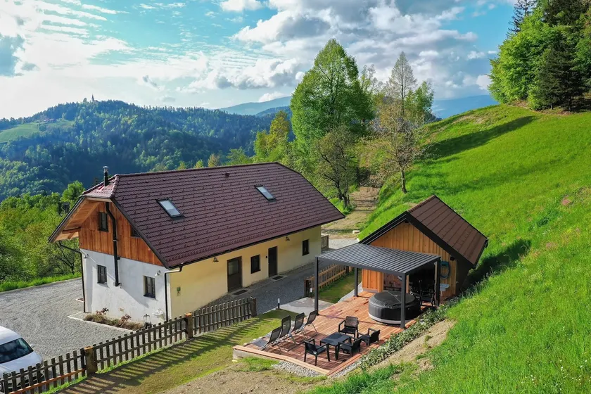 Villa mit Whirlpool, Sauna und Grill | Bergblick - Image 1