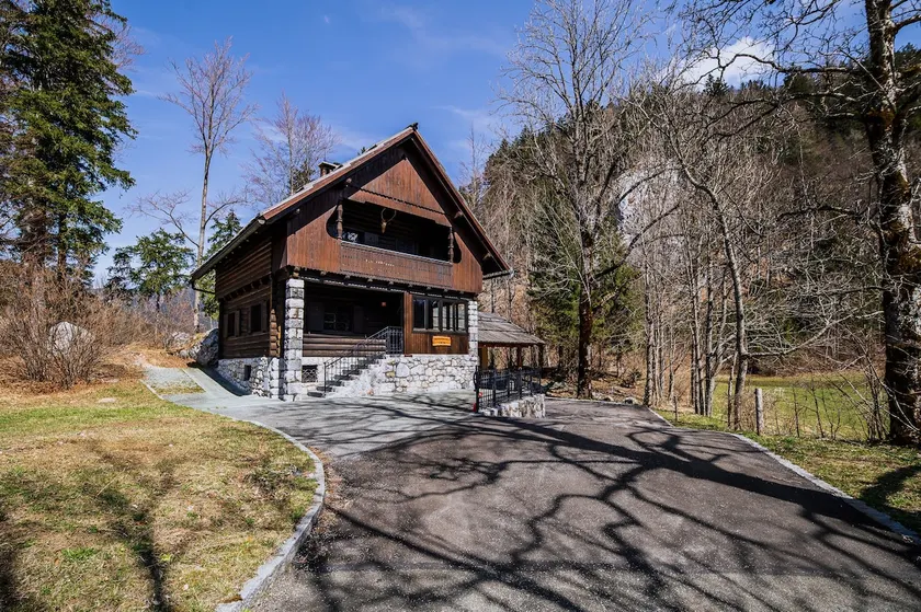 Holiday Home with mountain view Zgornje Jezersko - Image 1