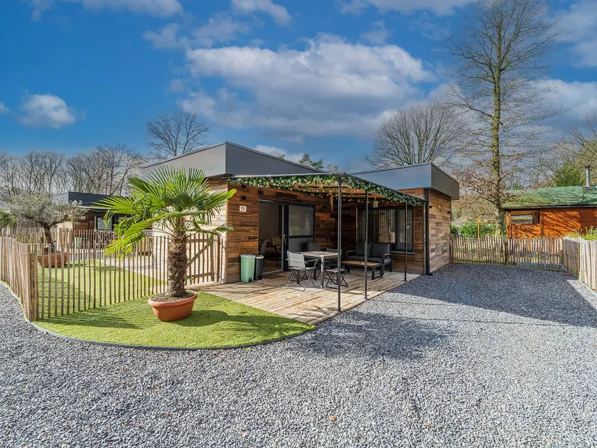Beautiful holiday home in the middle of the wood - Image 1