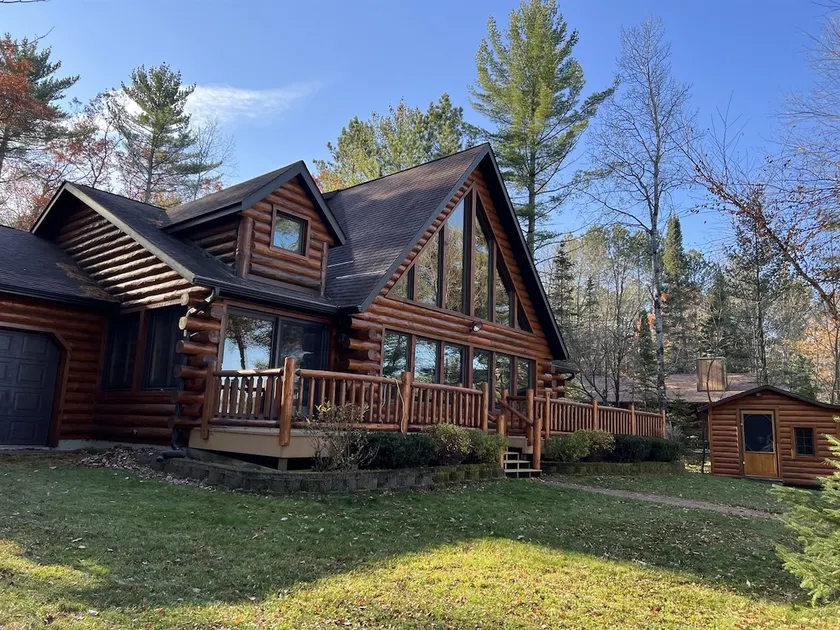Clear Lake Cabin & Sandy Beach close to Tomahawk - Image 1