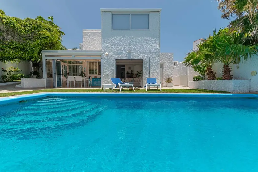 Sweet Oasis [Marvelous villa with private Pool] - Image 1