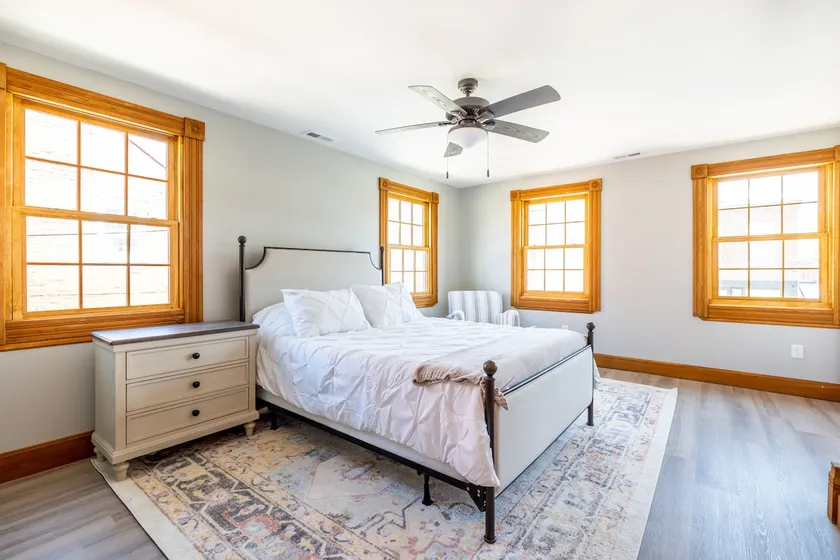 Johann's on Schiller - 4 Bed / 2 Bath - Image 1