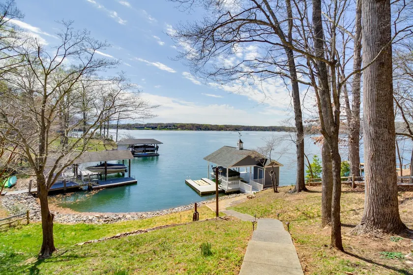 Smith Mountain Lake Getaway w/ Private Dock! - Image 1