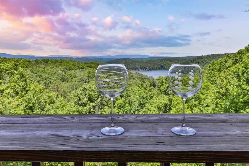 Carter`s Lake Getaway | Ellijay, GA - Image 1