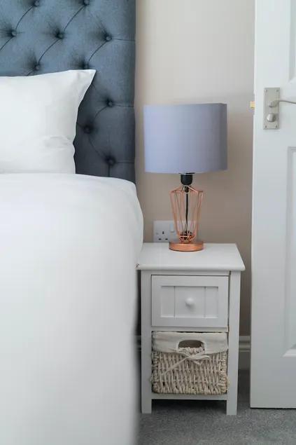One Bed Apartment - Image 1
