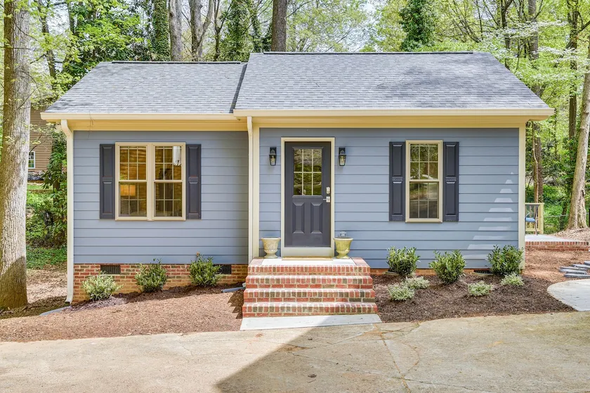 Beautiful Raleigh Cottage Rental: 5 Mi to Downtown - Image 1