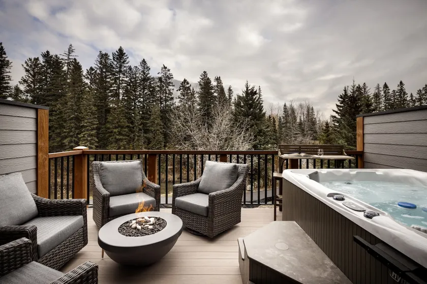 Luxury Townhome | Private Hot Tub & Fire Table - Image 1