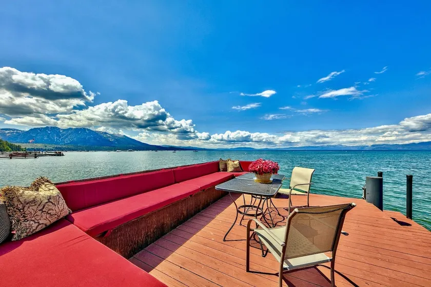 Elegant Waterfront in South Lake Tahoe luxe01 - Image 1