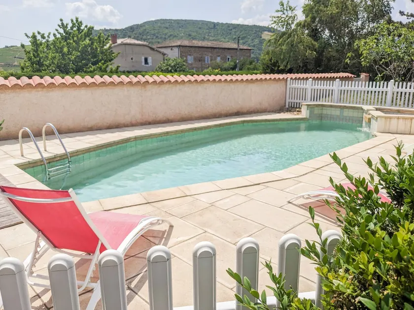 Holiday Home for 6-10 People - Image 1
