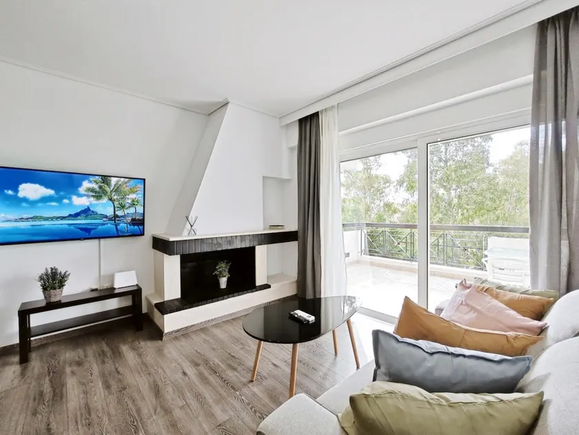 Omorfokklisias B1 by Verde Apartments - Image 1