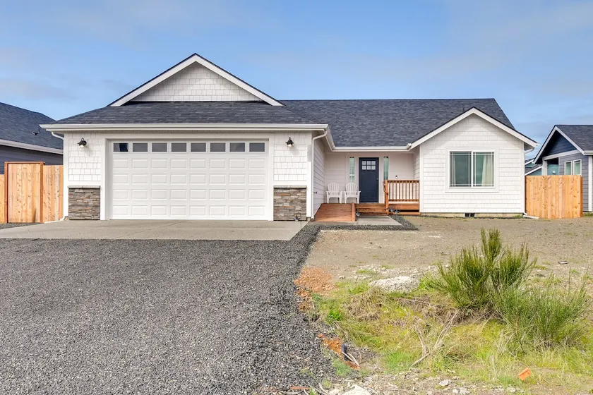 Ocean Shores Home w/ Game Room - Walk to Beaches! - Image 1