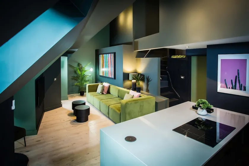 Boutique 2BR Urban Jungle – Northern Quarter - Image 1