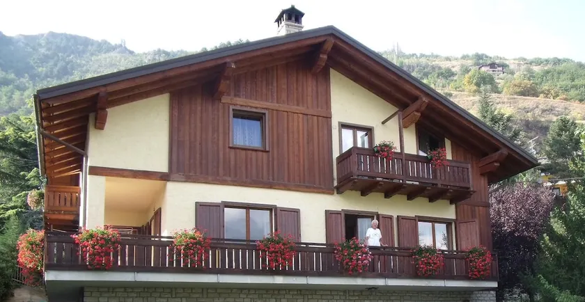 Ferienwohnung 'Pelòt-de La Masse' mit Bergblick, Privatem Garten und WLAN - Image 1