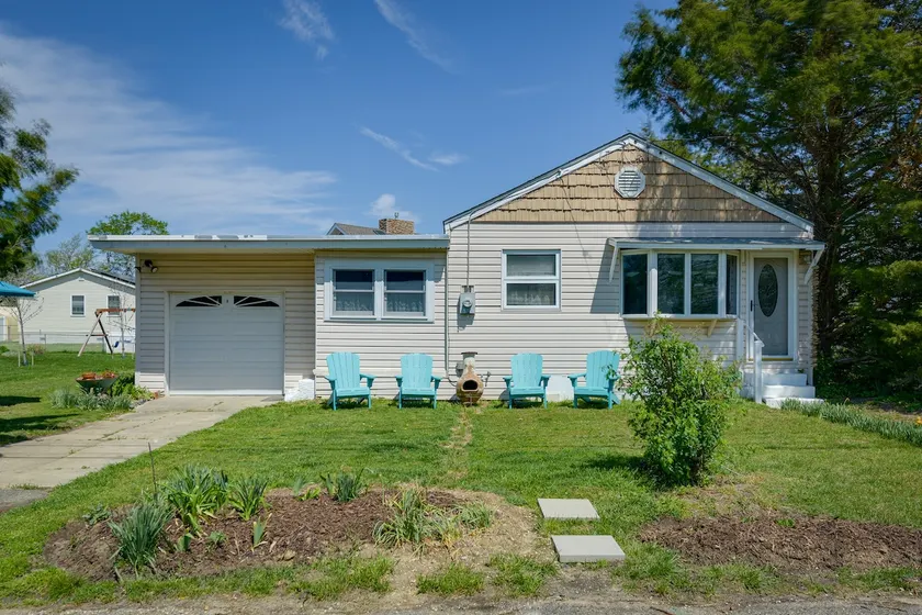 New Jersey Cottage w/ Grill - Short Walk to Beach! - Image 1