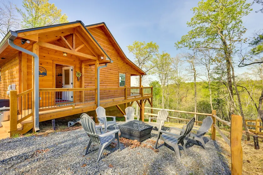 Mountain View & Fire Pit: Updated Murphy Cabin! - Image 1