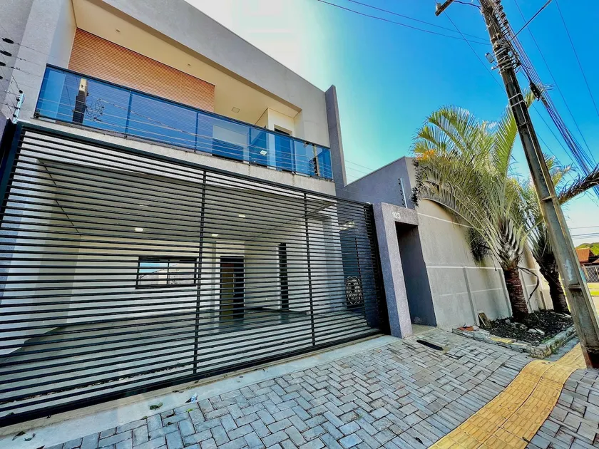 Townhouse next to Hospital Costa e Paraguai - Image 1