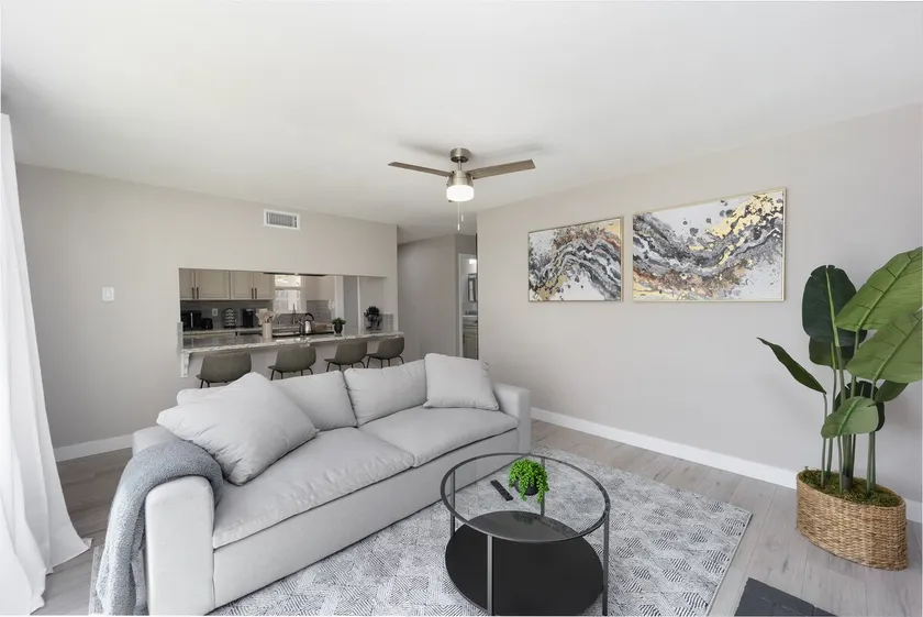 Charming 3-Bedroom Entire House - Image 1