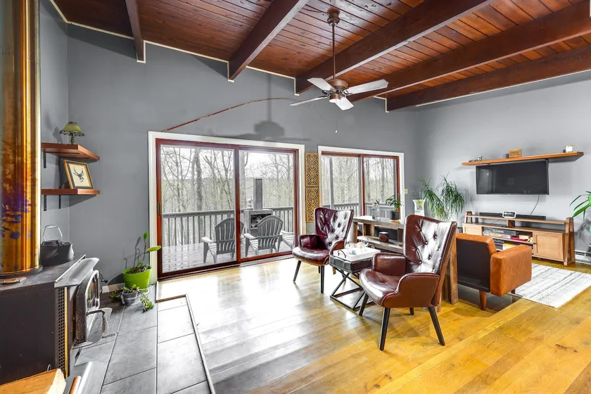'alpine House' Modern Delevan Cabin on 2 Acres - Image 1