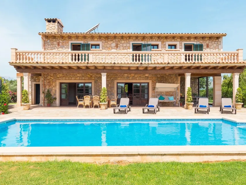 Villa lagoon - Image 1