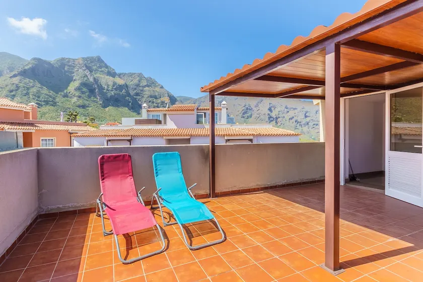 2BR Home with Parking - Mountain Views Terrace - Image 1