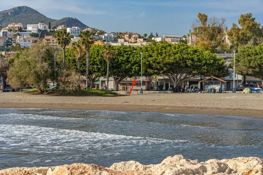 Heima on the Beach - Image 1