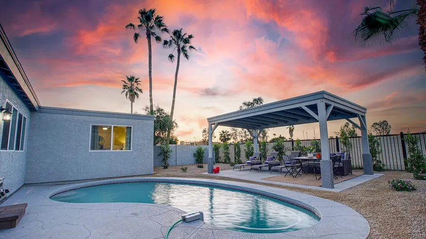 Hideaway Pool Home! Near Stadiums. - Image 1