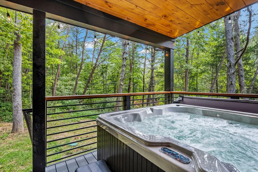 *Stunning, NEW 2BD near TOWN! Game Room + Hot Tub! - Image 1