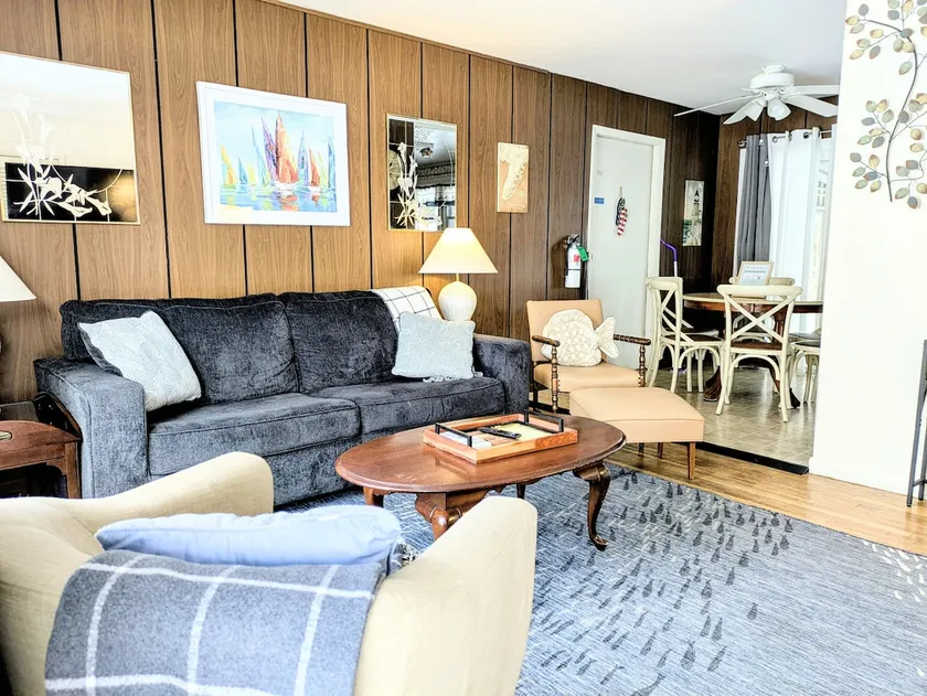 Dottie's Ocean Getaway - Image 1