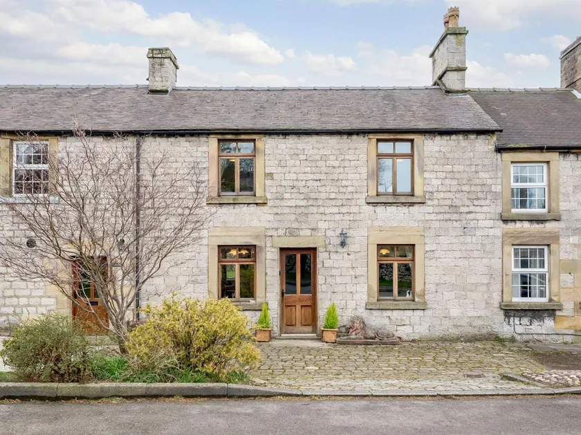 3 Bed in Buxton oc-54215 - Image 1