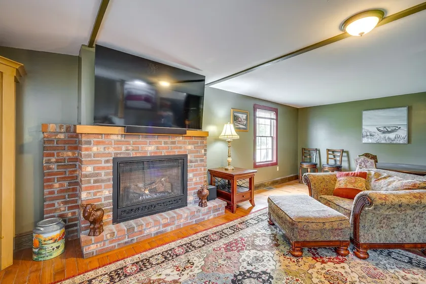 Buskirk Vacation Rental w/ Deck & Putting Green! - Image 1