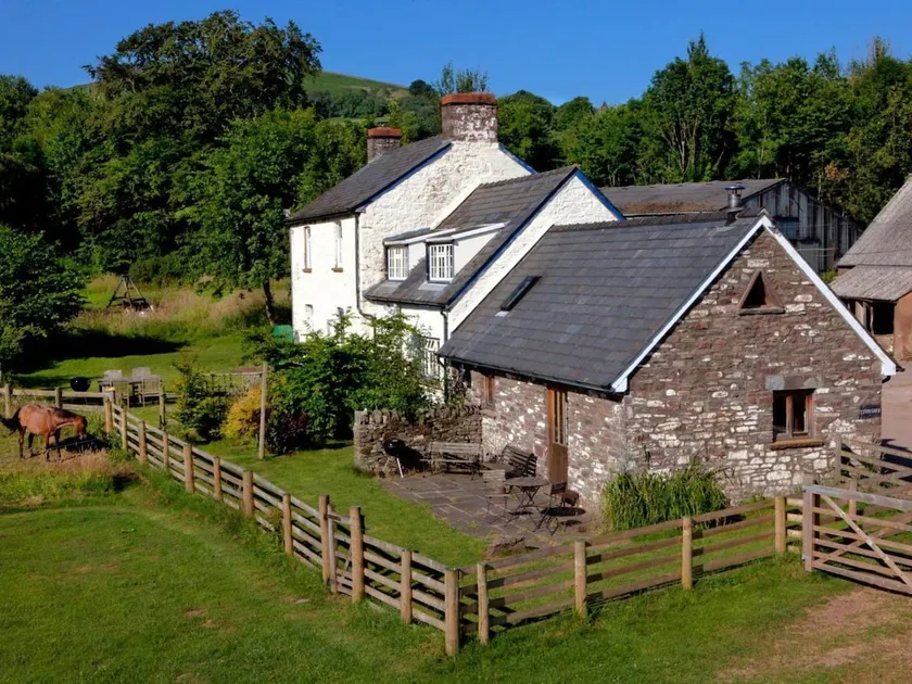 1 Bed in Brecon oc-bn264 - Image 1