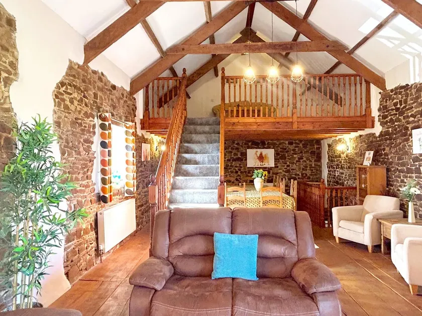 4 Bed in Bude 43994 - Image 1