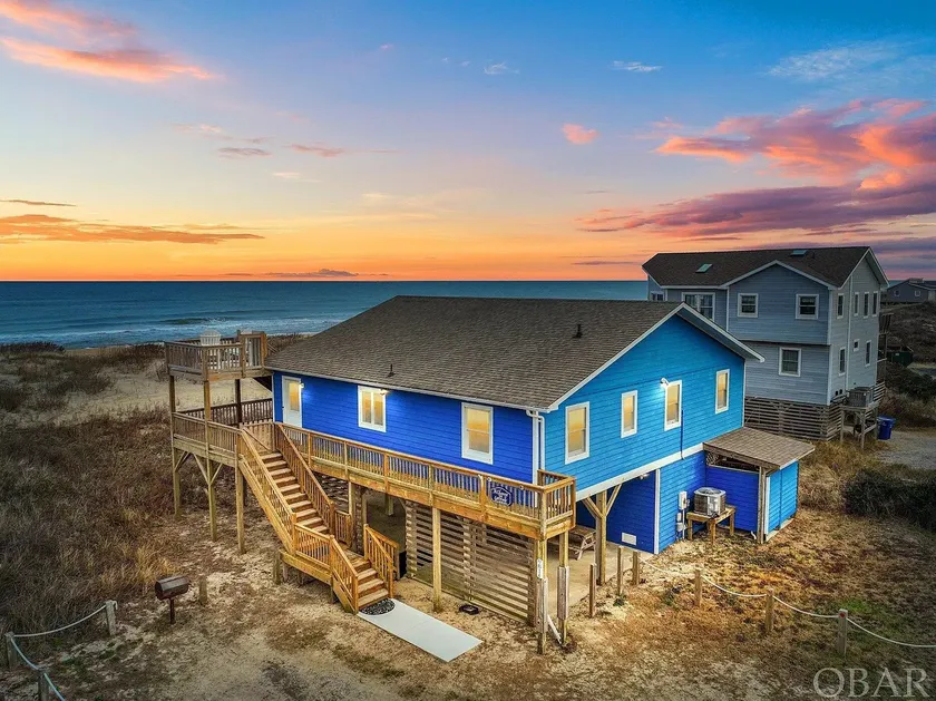 Oceanfront Views, Private Beach Access and Hot Tub - Image 1