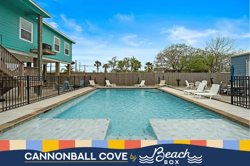 Gorgeous Home with Huge Private Pool and Game Room - Image 1